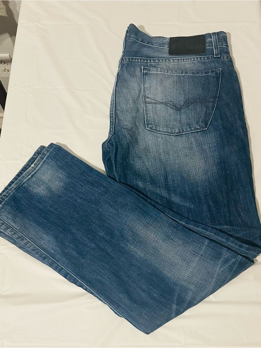 Guess Men's Medium Blue Straight-Leg Jeans